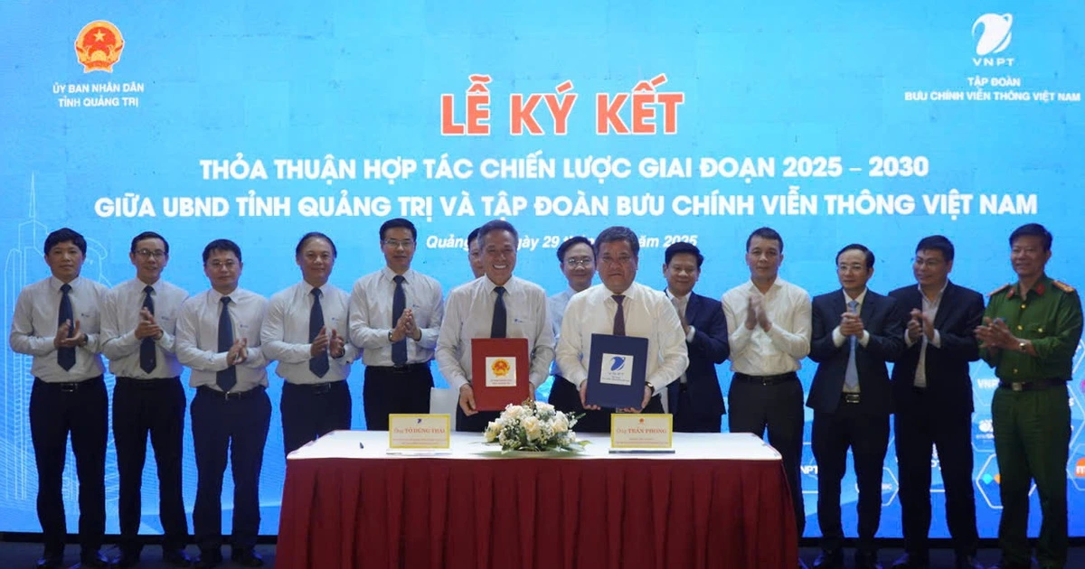 ‘Tập đoàn VNPT sẵn sàng cho Quảng Trị thuê máy, phần mềm, đào tạo để gỡ 'khó' hành chính công’