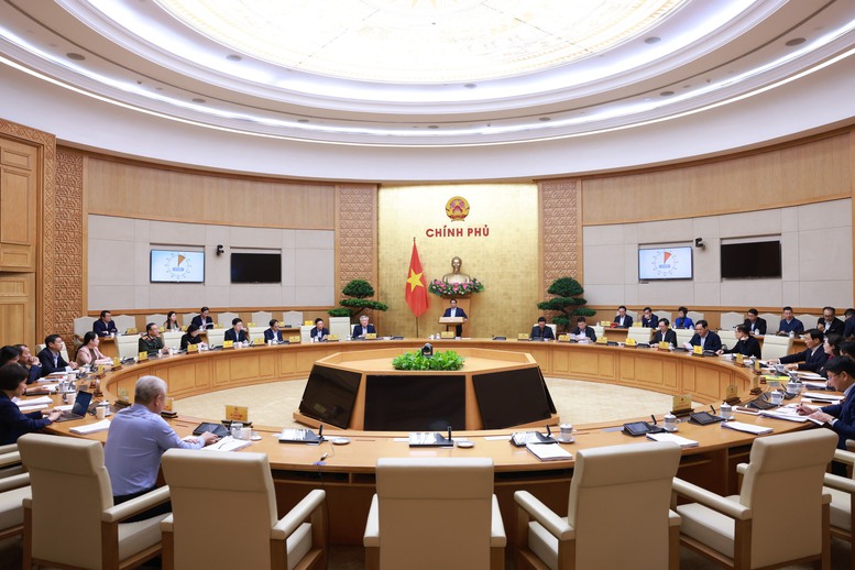 Thủ tướng: Chính sách với trung tâm tài chính phải bám sát thông lệ quốc tế nhưng cạnh tranh hơn - Ảnh 11