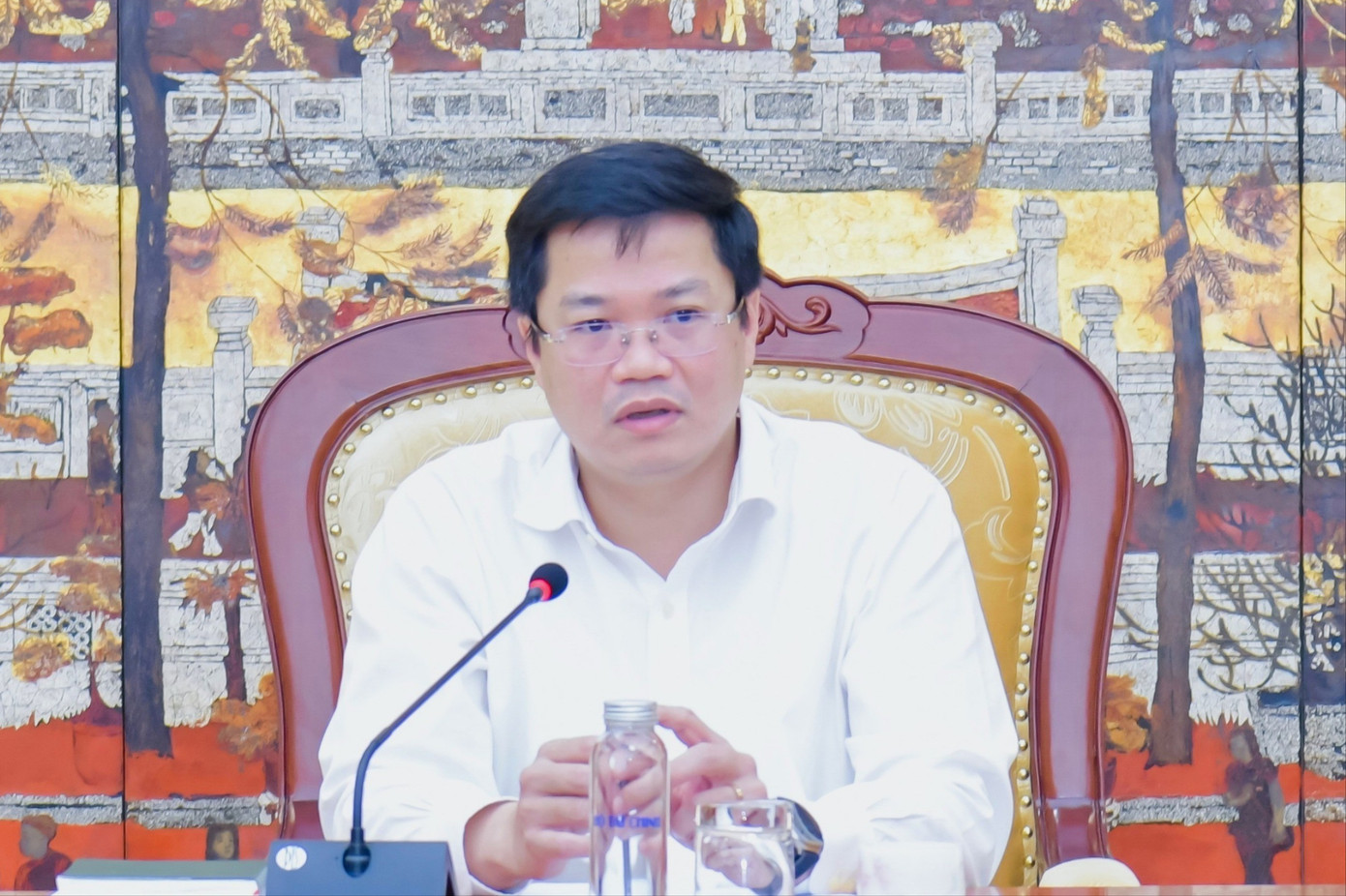 Bộ Tài chính muốn cho doanh nghiệp thuê đất, tài sản công dôi dư - Ảnh 1