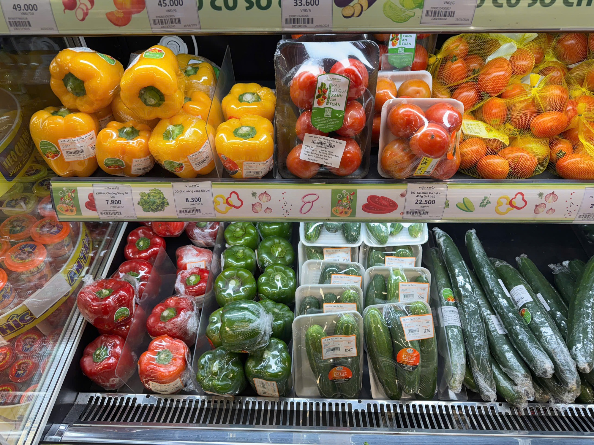 Giá rau xanh Hà Nội vẫn “neo cao” - Ảnh 5