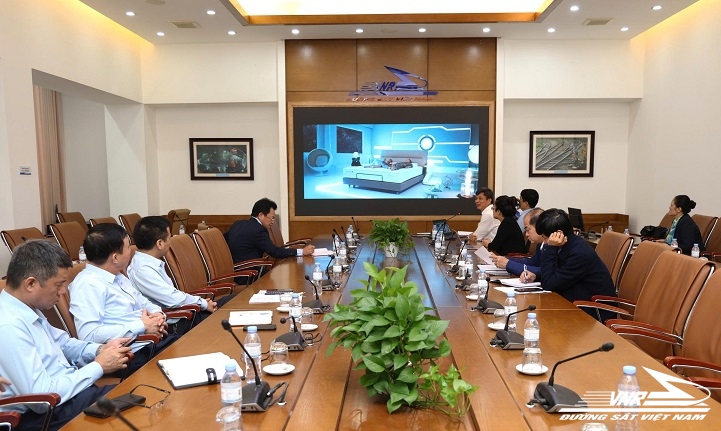 Ngay năm sau, Việt Nam dự kiến sẽ có tàu du lịch cao cấp chạy thẳng từ Hà Nội - Lào Cai - Ảnh 1