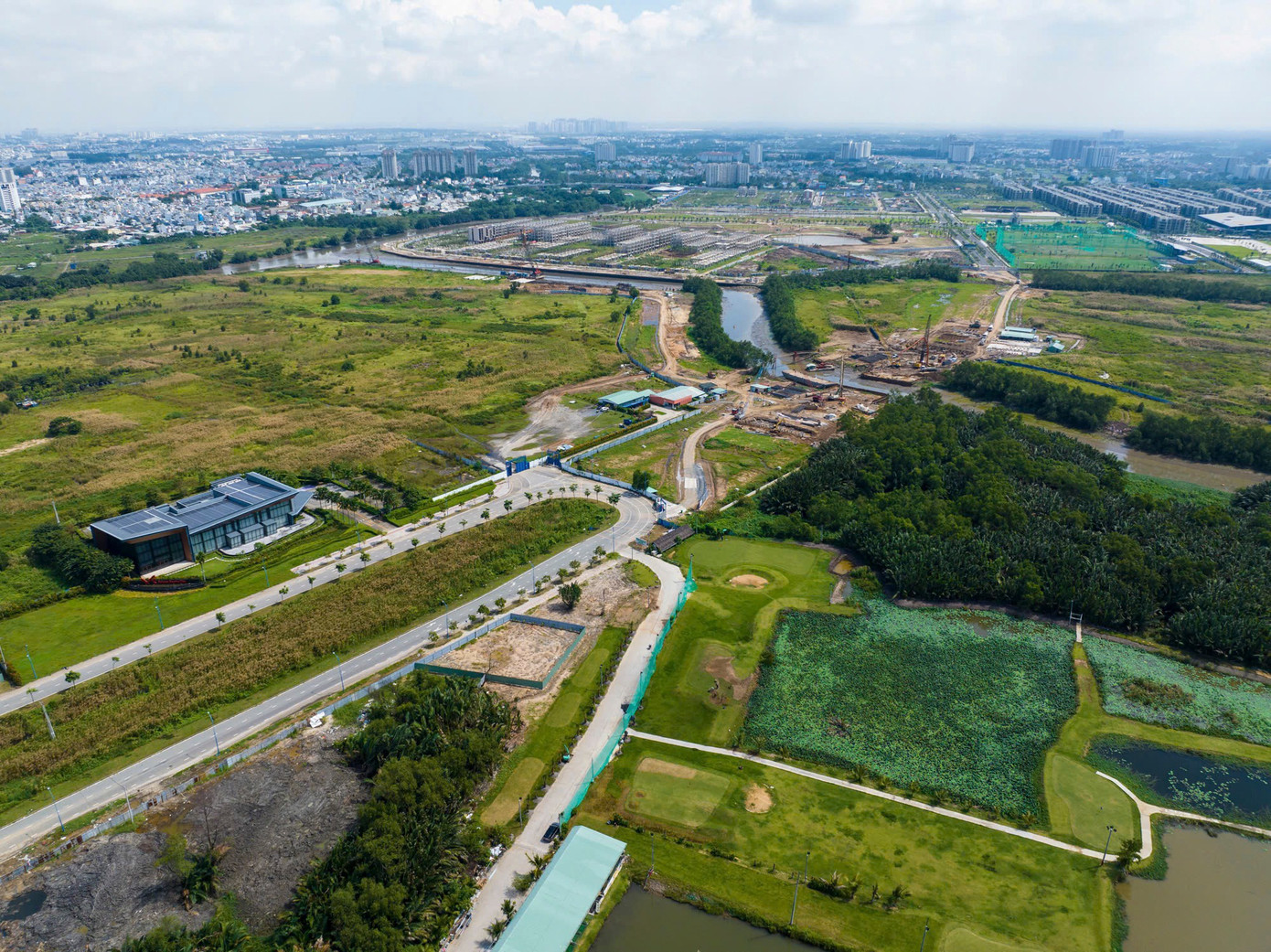 Toàn cảnh khu đất sắp xây sân vận động 50.000 chỗ sau hơn 30 năm 'bất động' - Ảnh 9