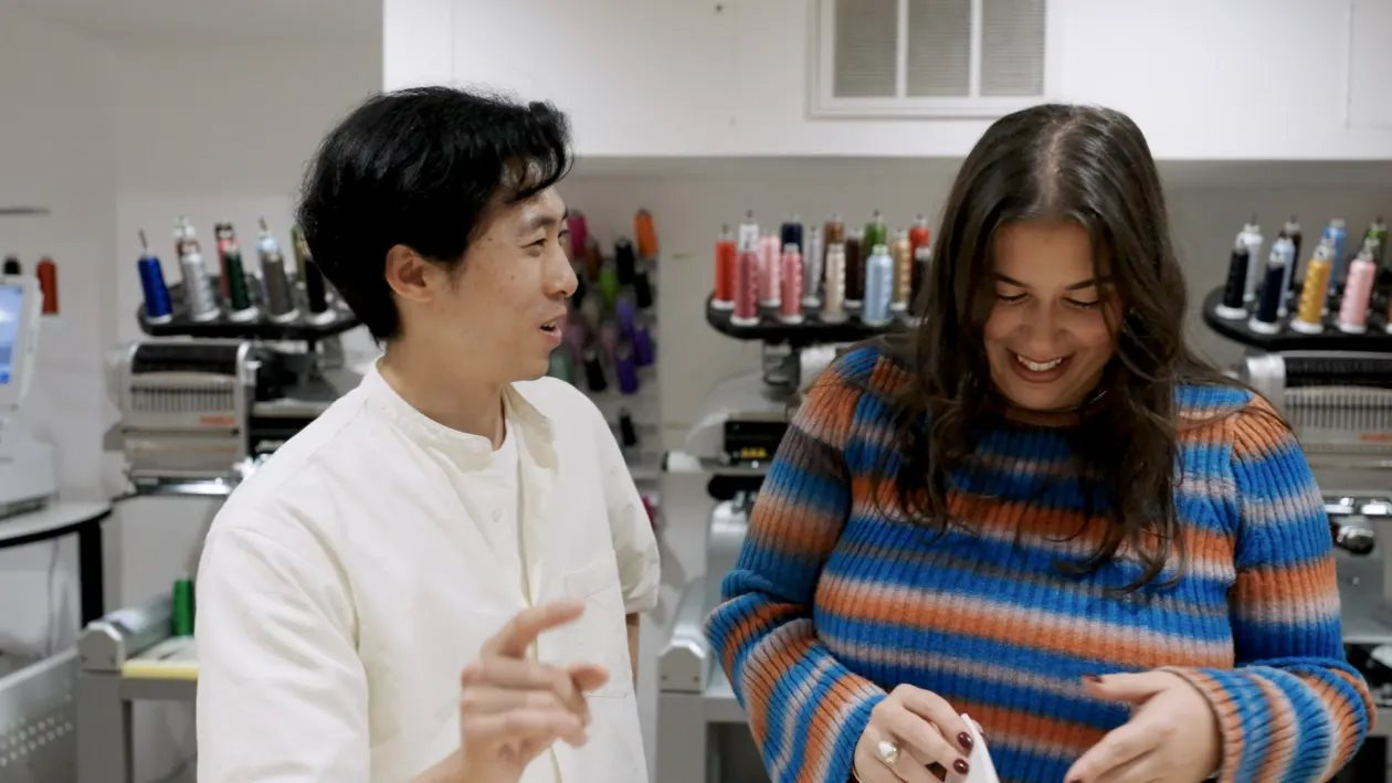 9x khởi nghiệp từ chiếc máy thêu bị phủ bụi ở tầng hầm, hiện thu về tới 1,6 triệu USD mỗi năm - Ảnh 1