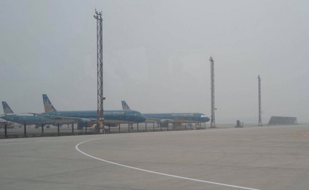 Thông tin khẩn về 5 sân bay ngay trước khi bão số 13 Kalmaegi đổ bộ - Ảnh 1