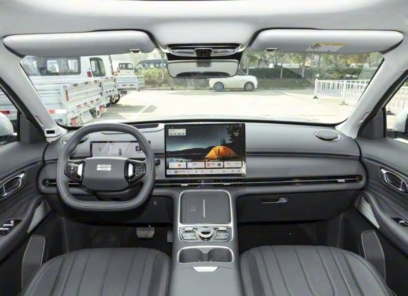 Hãng xe xây nhà máy tại Việt Nam chuẩn bị ra mắt SUV ăn xăng 3,75L/100 km, giá khởi điểm hơn 300 triệu đồng - Ảnh 3