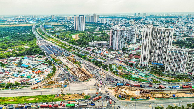 Vẽ lại bản đồ giao thông khu Đông: Tuyến đường dài 660m xuyên qua đô thị quốc tế “tỷ đô” chuẩn bị thông xe, giảm ùn tắc cho nút giao lớn nhất TP HCM - Ảnh 7