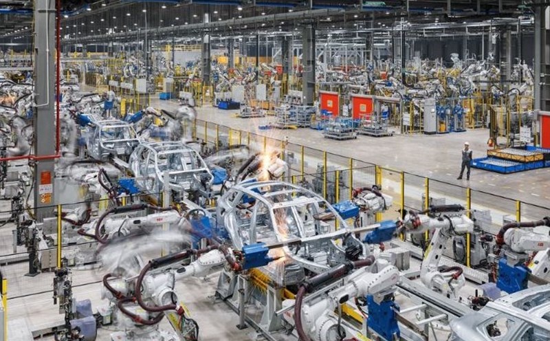 Con trai cả tỷ phú Phạm Nhật Vượng giữ ghế Tổng giám đốc VinMetal, ông Đỗ Tiến Sĩ trở về tái cấu trúc Pomina - Ảnh 2