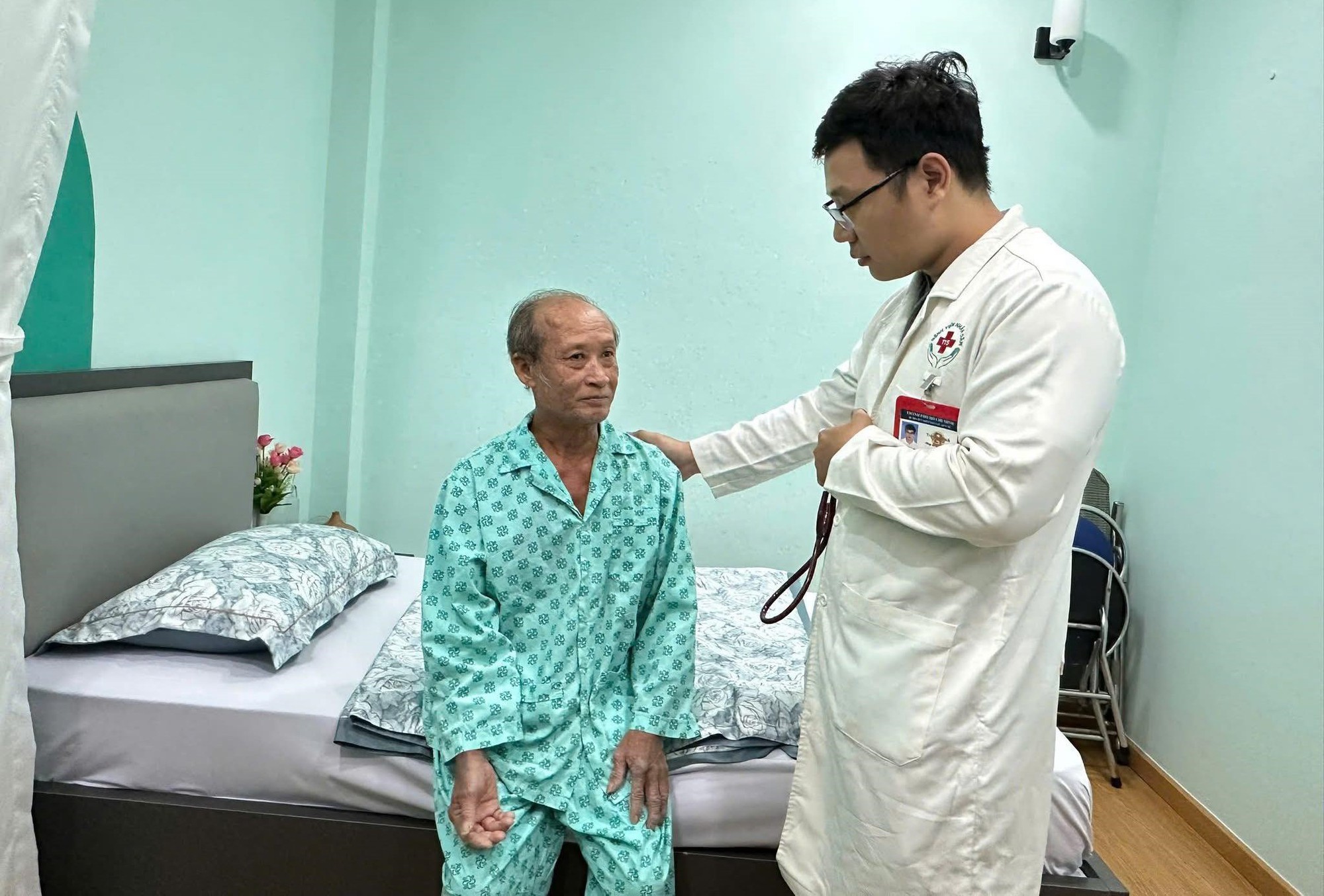 Nghỉ dưỡng sức sau ốm đau, người lao động được hưởng hơn 700.000 đồng/ngày - Ảnh 1