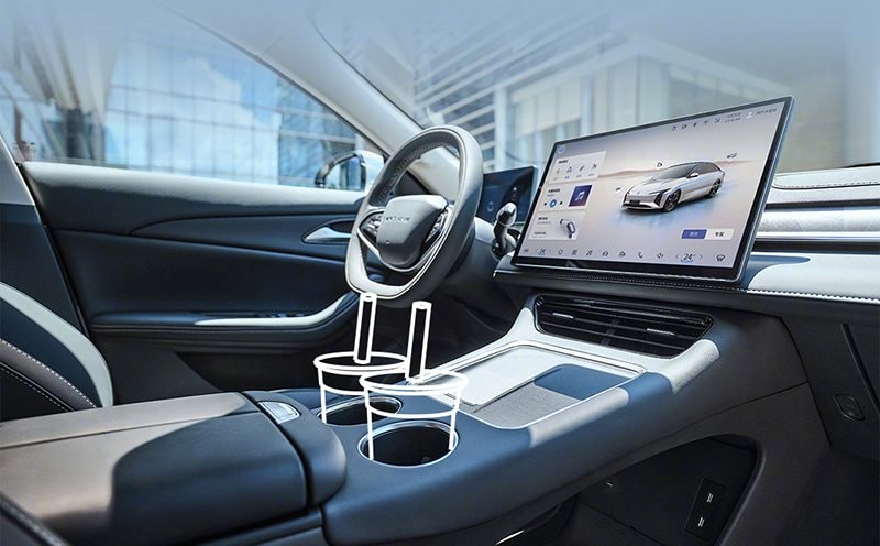 'Ông trùm' xe tải tại Việt Nam ra mắt xe điện giá hơn 400 triệu đồng: ngang cỡ Toyota Camry, đi Hà Nội-Quảng Trị chỉ trong 1 lần sạc - Ảnh 3