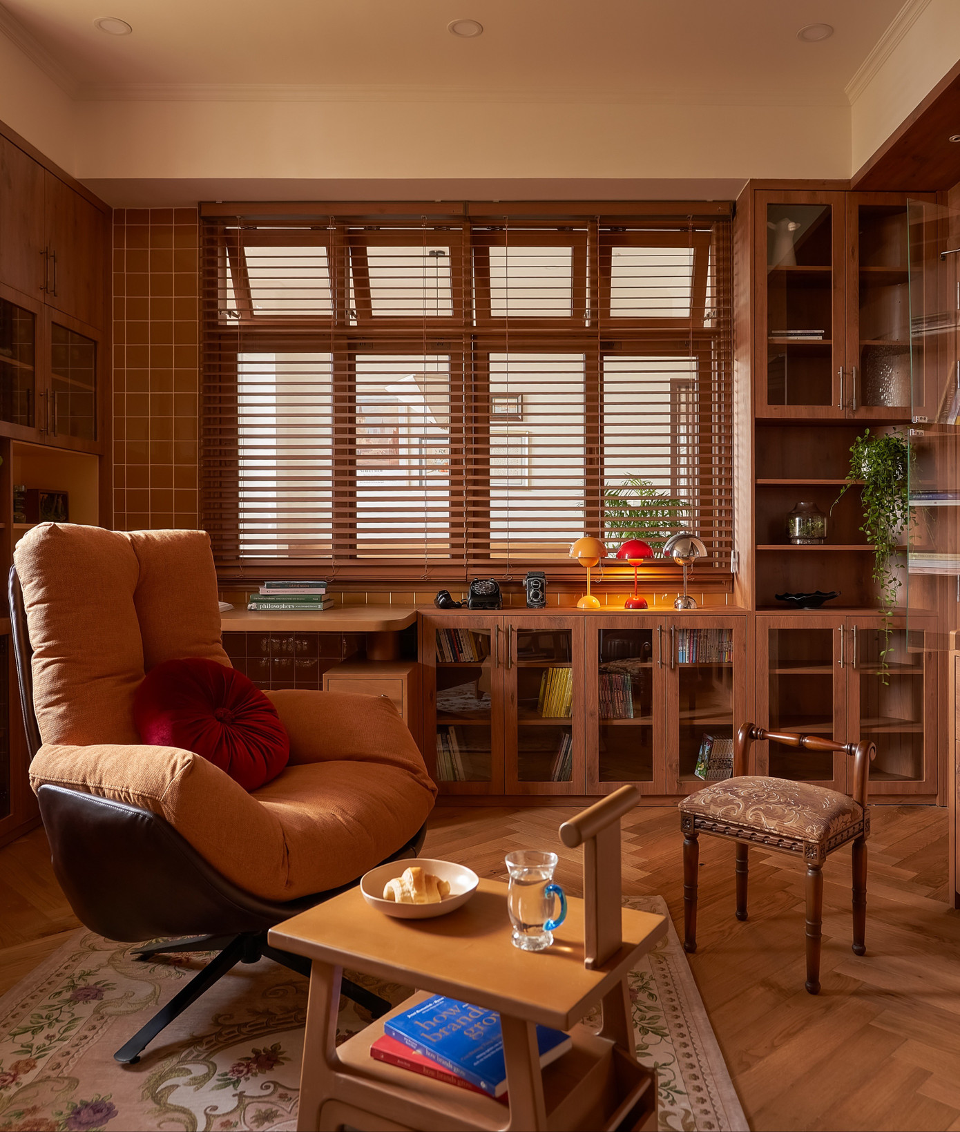 Căn hộ 130m2 được lấy cảm hứng từ những nếp gấp của gỗ - Ảnh 10