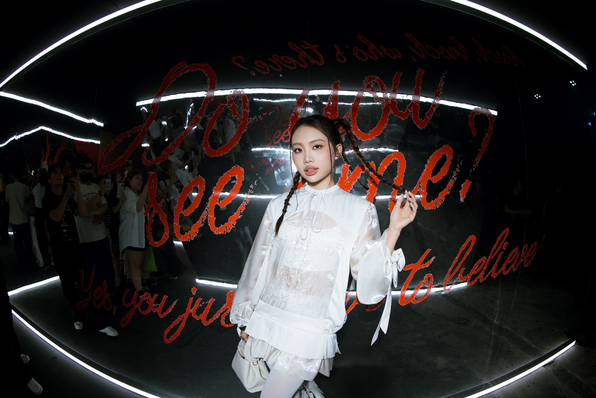 Trụ sở công ty của Sơn Tùng - MTP, Hà Anh Tuấn, Hiếu Thứ Hai: Người ở toà nhà chọc trời "trung tâm của trung tâm", người đặt tại nhà 3 tầng nép mình trong ngõ nhỏ - Ảnh 20