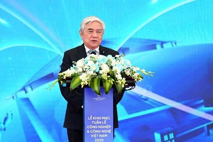 Hàng trăm gian hàng của doanh nghiệp Việt Nam và Mỹ, Đức, Nhật Bản, Hàn Quốc... tham dự Tuần lễ Công nghiệp và Công nghệ Việt Nam 2025 - Ảnh 3