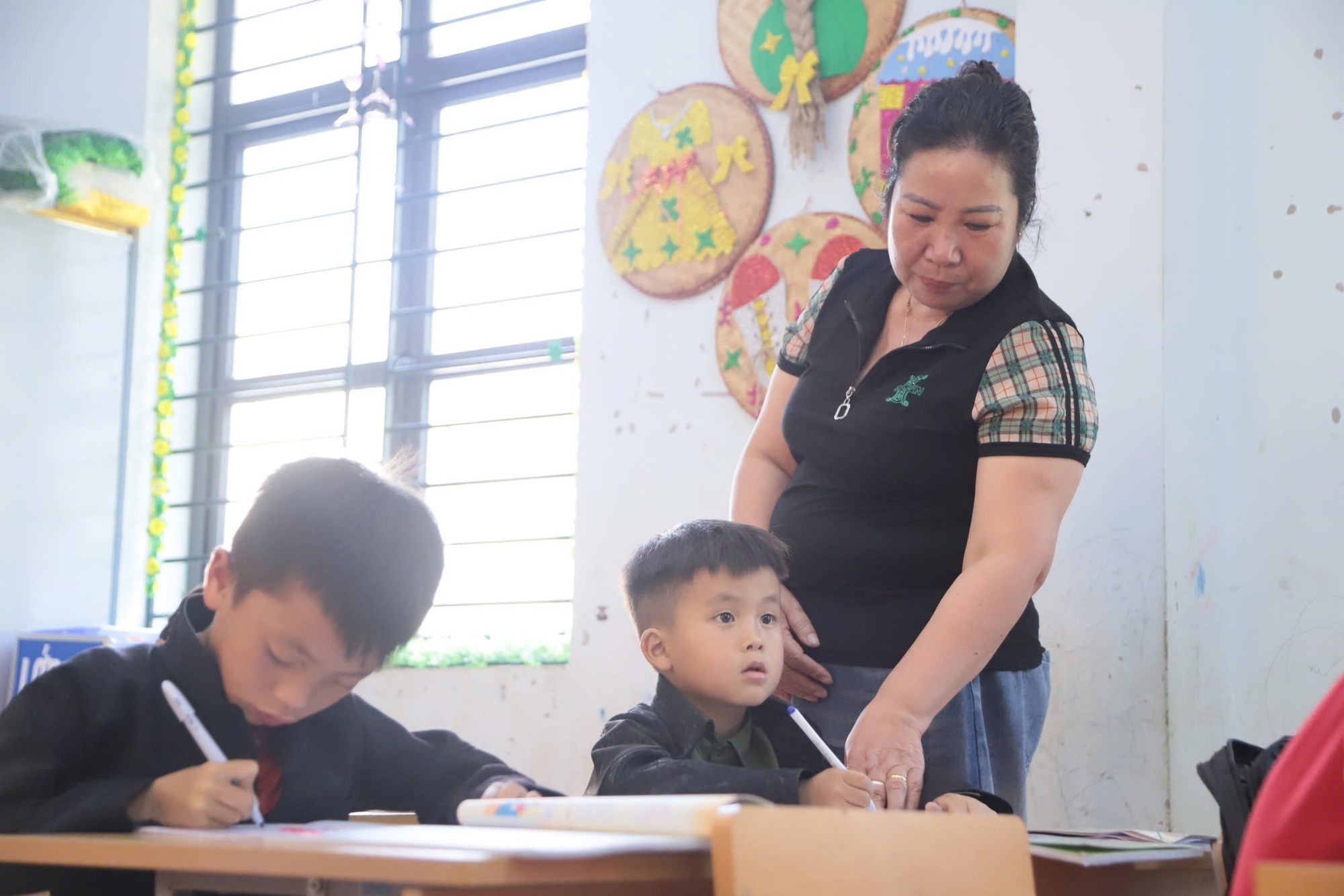 Lương nhà giáo được xếp cao nhất - Ảnh 1