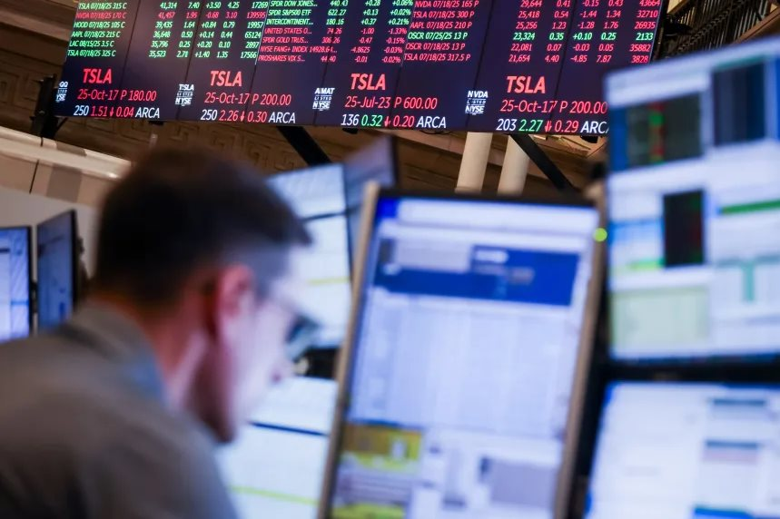 Elon Musk và câu chuyện vị hoàng đế 'không mặc đồ': Khi cảm xúc và kỳ vọng lấn át kết quả kinh doanh - Ảnh 2