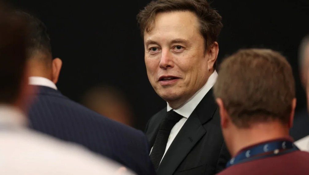 Vừa được chấp nhận gói thưởng 1 nghìn tỷ USD, Elon Musk tuyên bố có thể giúp 'GDP toàn cầu tăng 100 lần' - Ảnh 1
