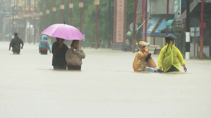 Ngập lụt nặng ở Thái Lan: Báo động đỏ, 103 khu dân cư phải sơ tán - Ảnh 1