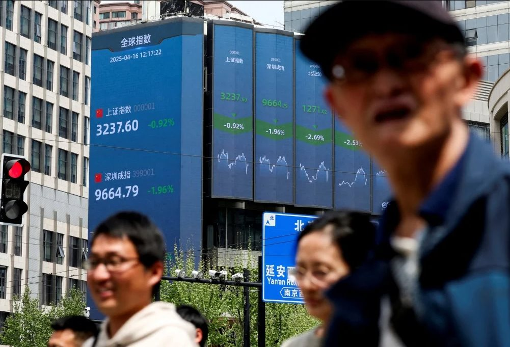 Gần 1/4 công ty niêm yết Trung Quốc báo lỗ trong chín tháng đầu năm, cao kỷ lục kể từ năm 2002 - Ảnh 1