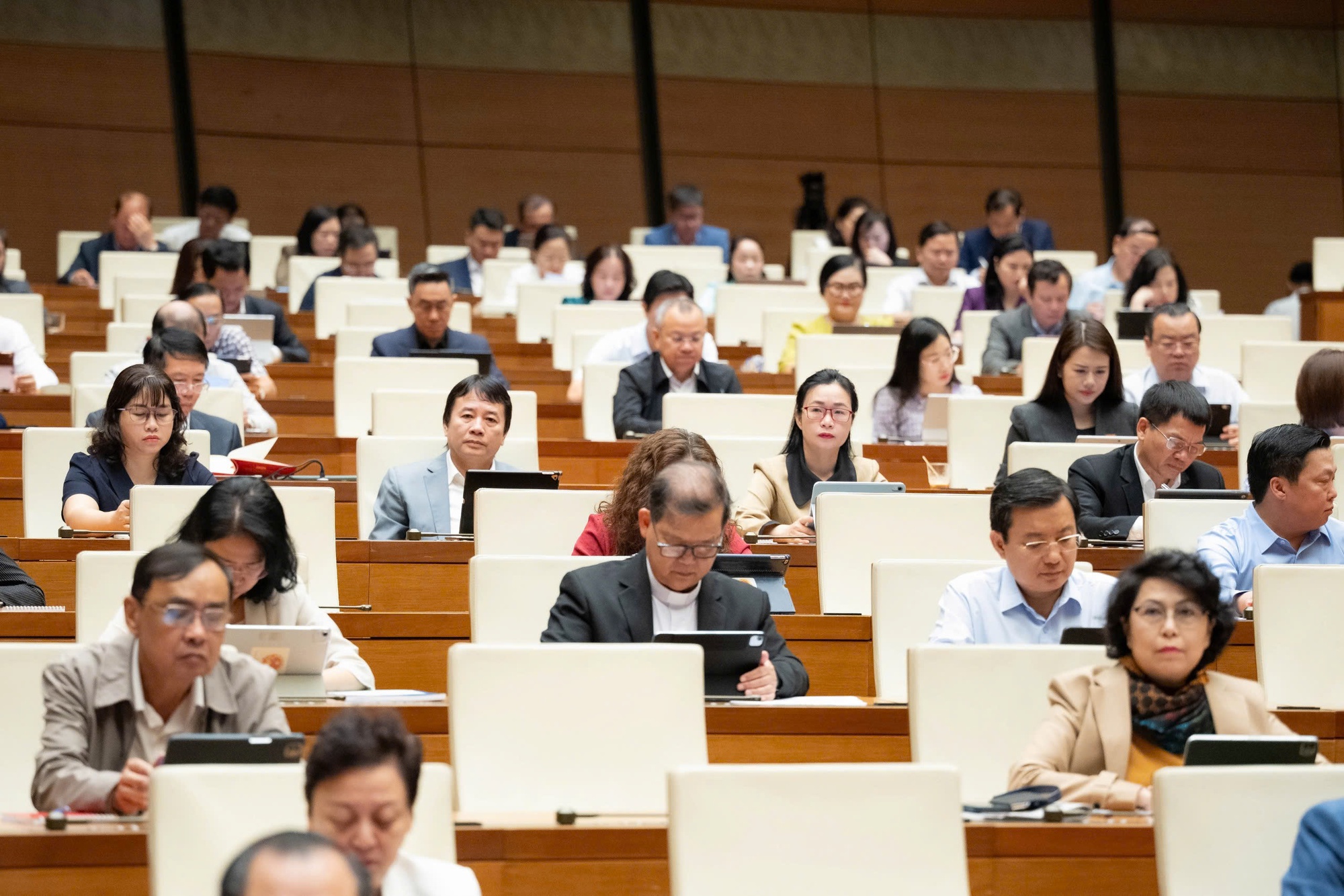 Đề xuất cắt giảm 25 ngành, nghề đầu tư kinh doanh có điều kiện - Ảnh 3