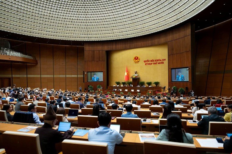 Quốc hội 'chốt' tăng trưởng GDP năm 2026 trên 10%, GDP bình quân đầu người đạt 5.400-5.500 USD - Ảnh 2