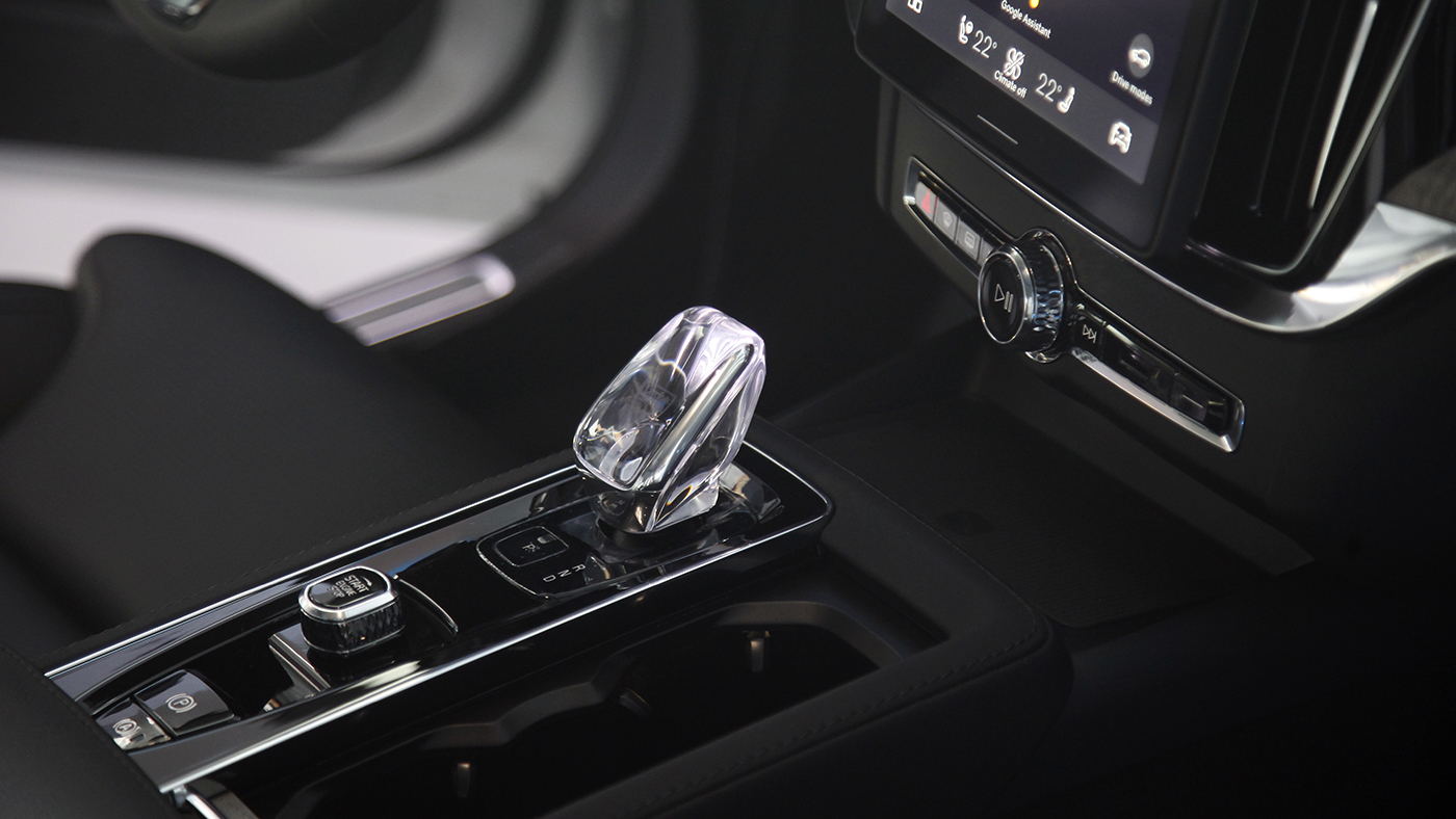 Volvo S90, XC60 mới về Việt Nam - rẻ hơn phiên bản cũ hàng trăm triệu đồng - Ảnh 7