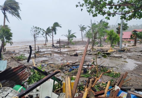 Siêu bão Fung-wong càn quét Philippines với sức gió 185km/h, chỉ 1 tuần sau khi bão Kalmaegi khiến hơn 220 người thiệt mạng - Ảnh 2