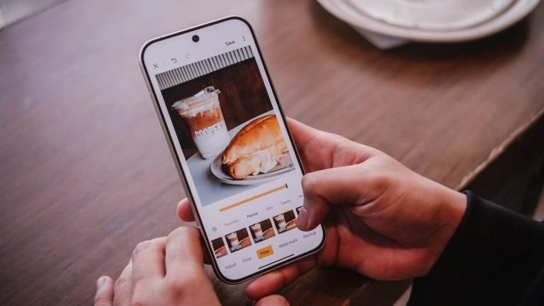 Một dòng smartphone ‘vua hiệu năng giá tốt’ vừa được đưa trở lại Việt Nam: Giá 17 triệu mà chip đỉnh nóc, loa công nghệ Bose, pin lớn nhất phân khúc - Ảnh 2