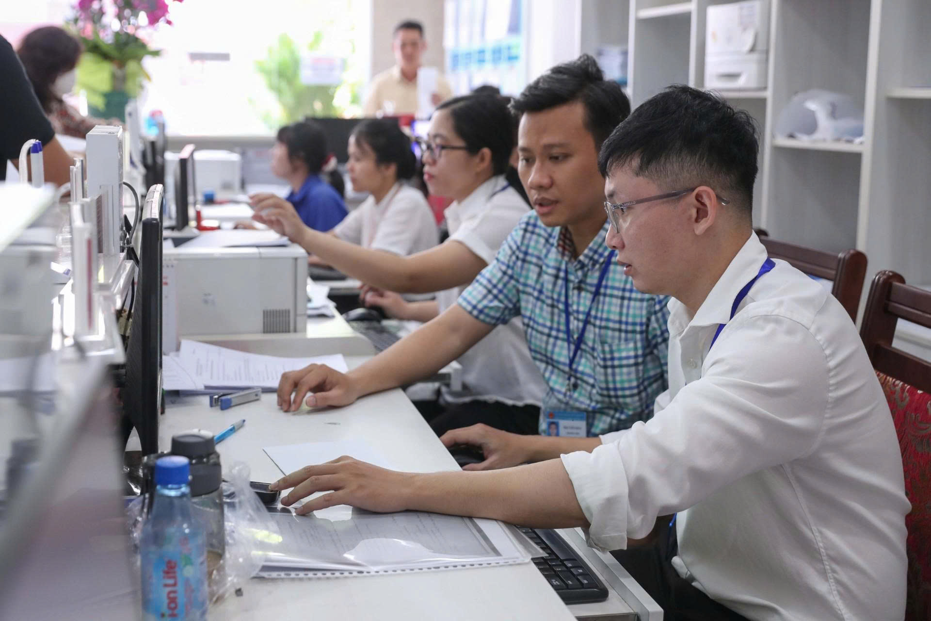 Kiểm soát viên chức khi góp vốn, điều hành doanh nghiệp - Ảnh 1