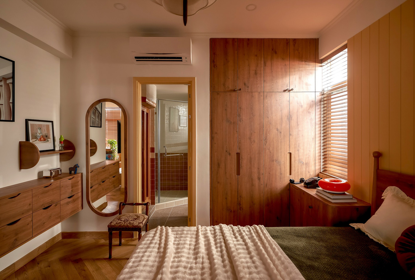 Căn hộ 130m2 được lấy cảm hứng từ những nếp gấp của gỗ - Ảnh 18