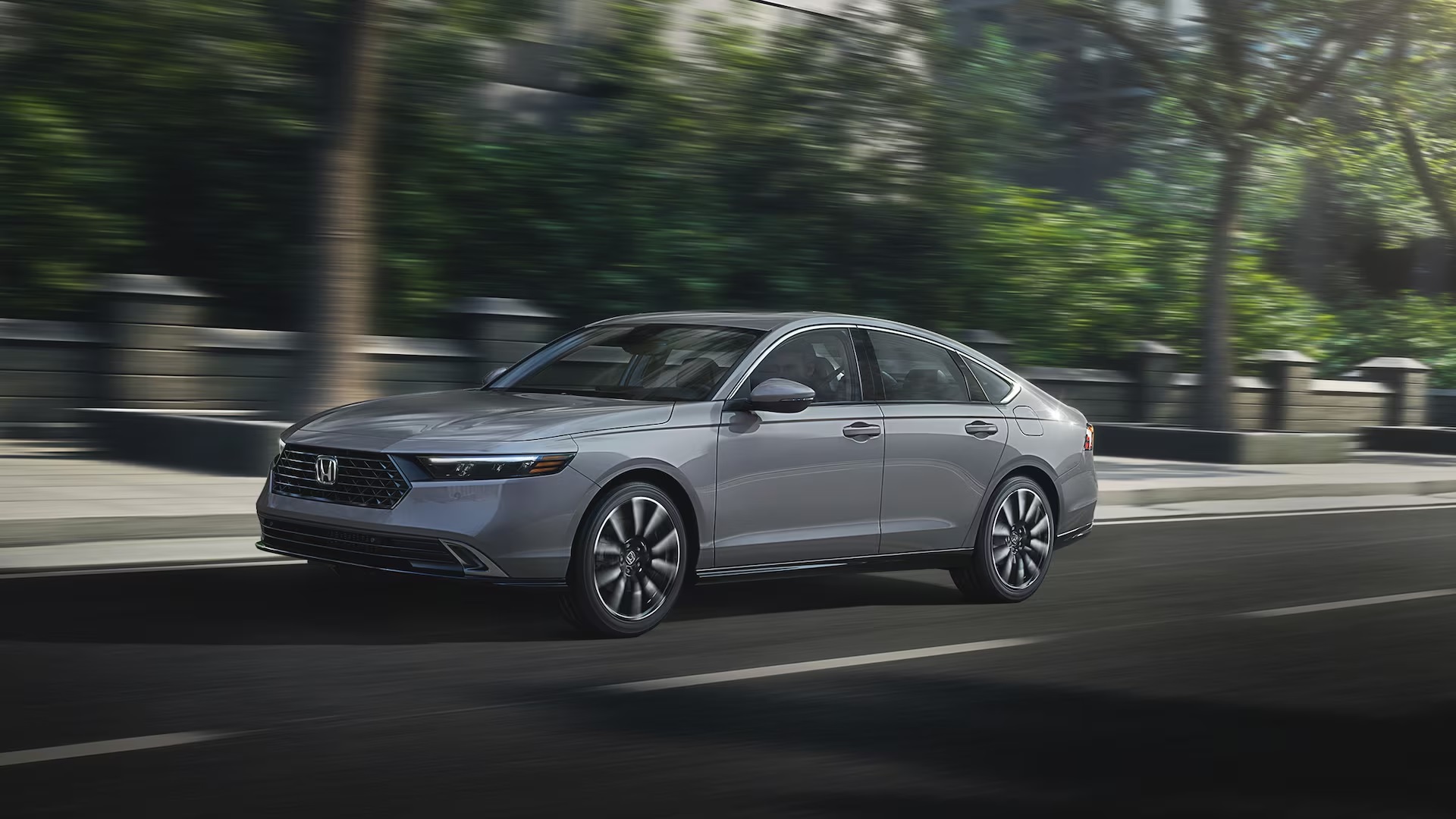 Sedan hạng D Honda Accord và Kia K5 đang ở đâu tại thị trường ô tô Việt Nam? - Ảnh 2