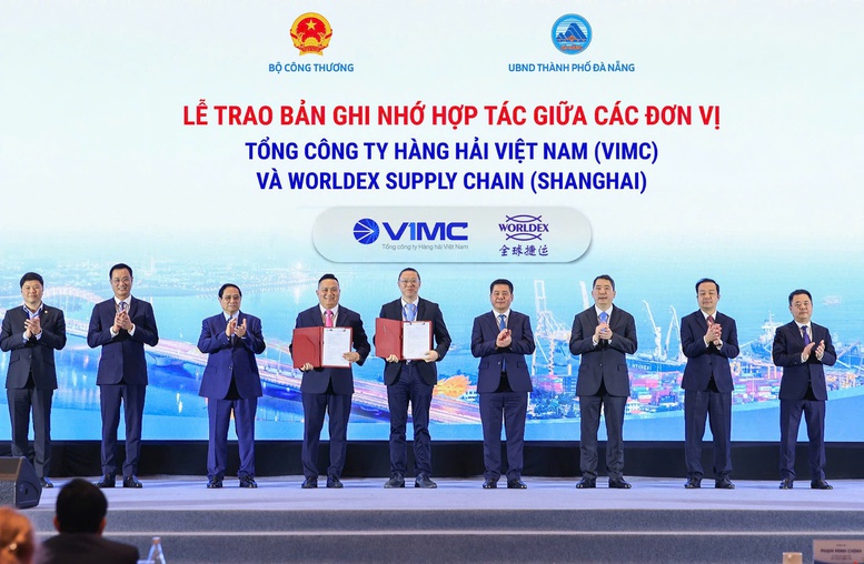 Thủ tướng: Đưa Việt Nam trở thành trung tâm dịch vụ logistics hàng đầu Đông Nam Á, châu Á và thế giới - Ảnh 7