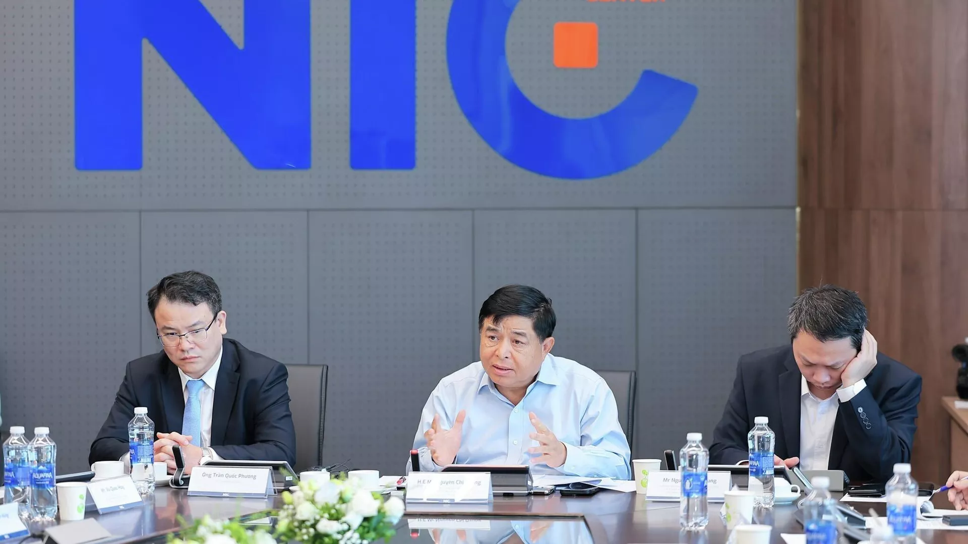 Báo Nga: Chưa nước nào làm lớn như Việt Nam - Ảnh 2