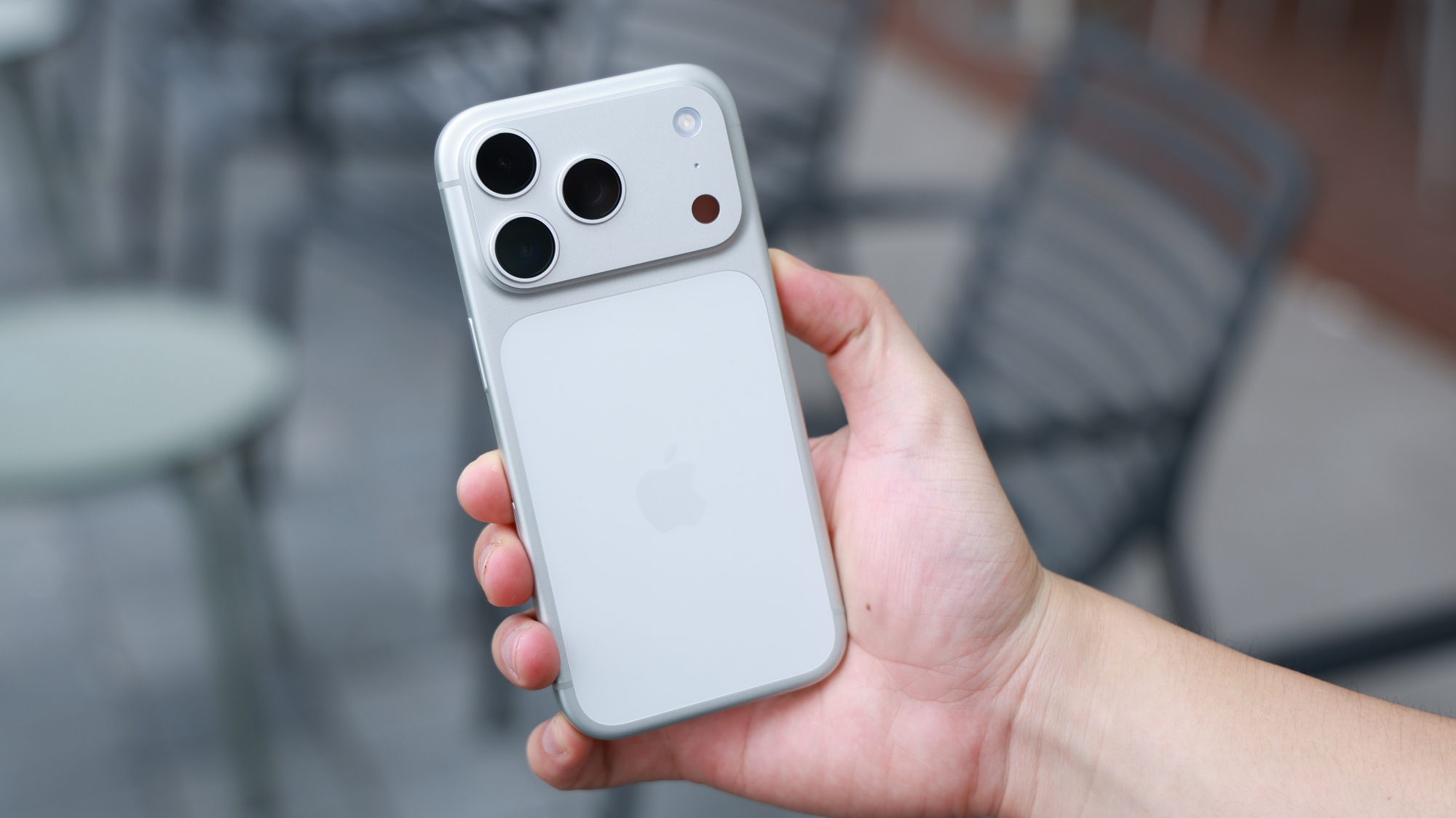 Nghịch lý iPhone 17: Rớt giá chưa từng có sau 1 tháng, riêng một phiên bản siêu hot vẫn bị săn lùng - Ảnh 3