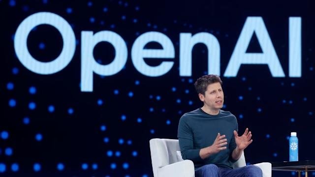 OpenAI dính bê bối 'vạ miệng' xin chính phủ bảo lãnh khoản nợ 1,4 nghìn tỷ USD khi đang thua lỗ, CEO Sam Altman phải lên tiếng - Ảnh 1