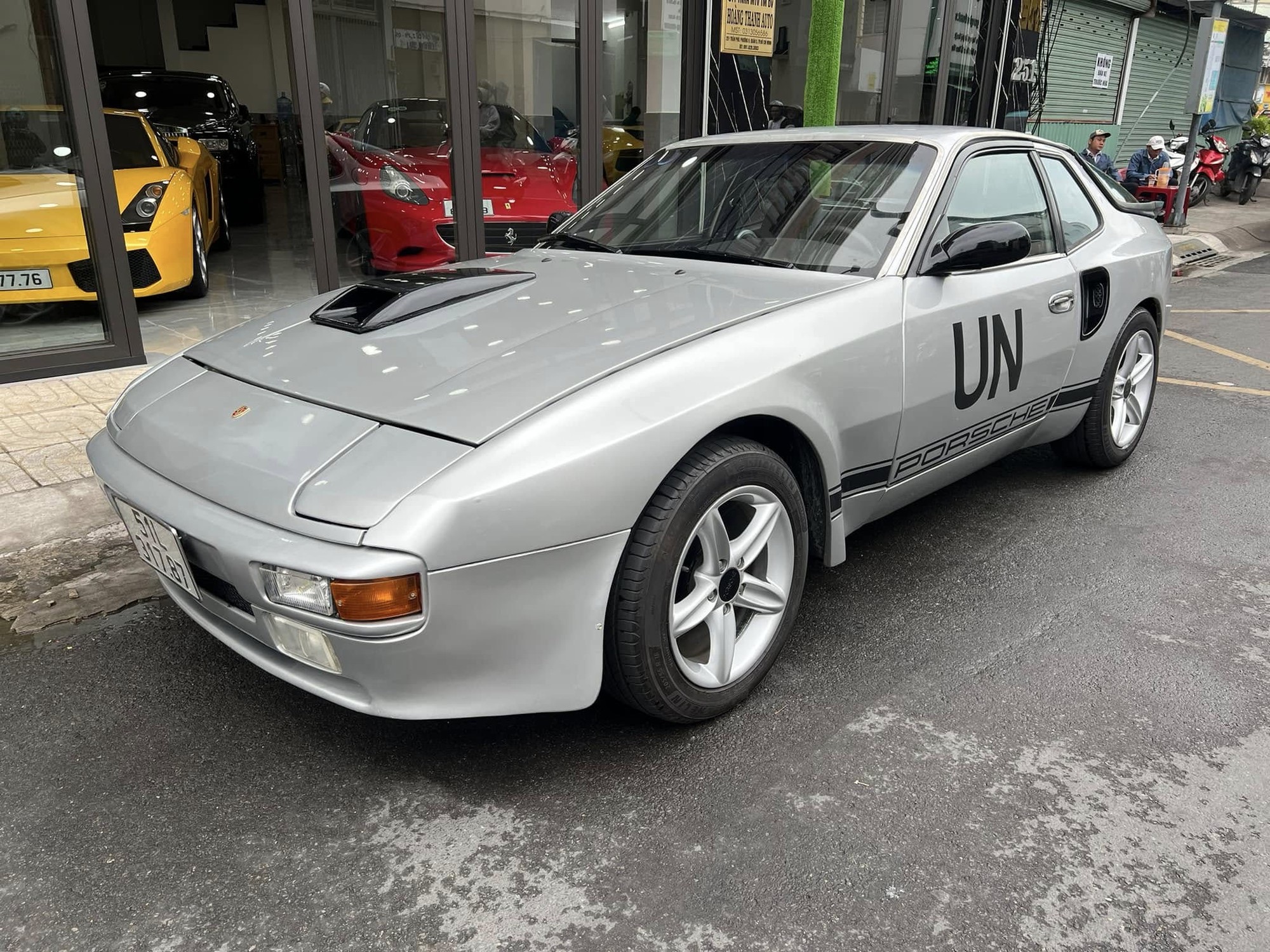 Porsche 944 thứ hai của ông Đặng Lê Nguyên Vũ xuống phố: Có chi tiết hiếm thấy, diện mạo lạ khác hẳn nguyên bản - Ảnh 6