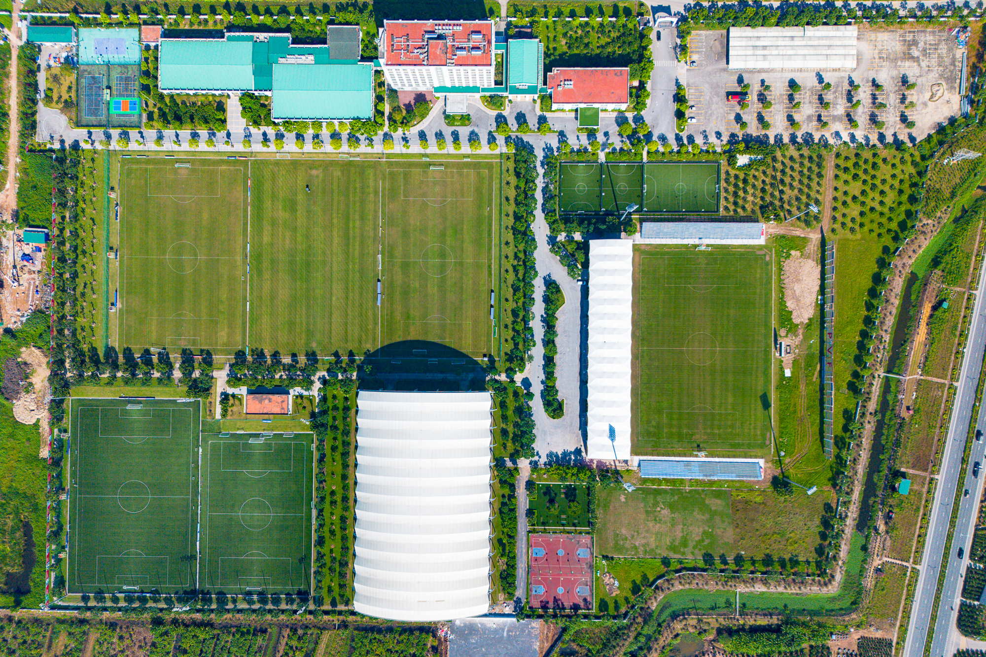 Toàn cảnh khu vực sắp xây sân vận động lớn nhất Việt Nam tại Hưng Yên: Sức chứa gấp rưỡi sân Mỹ Đình, do Vinhomes xây dựng - Ảnh 4