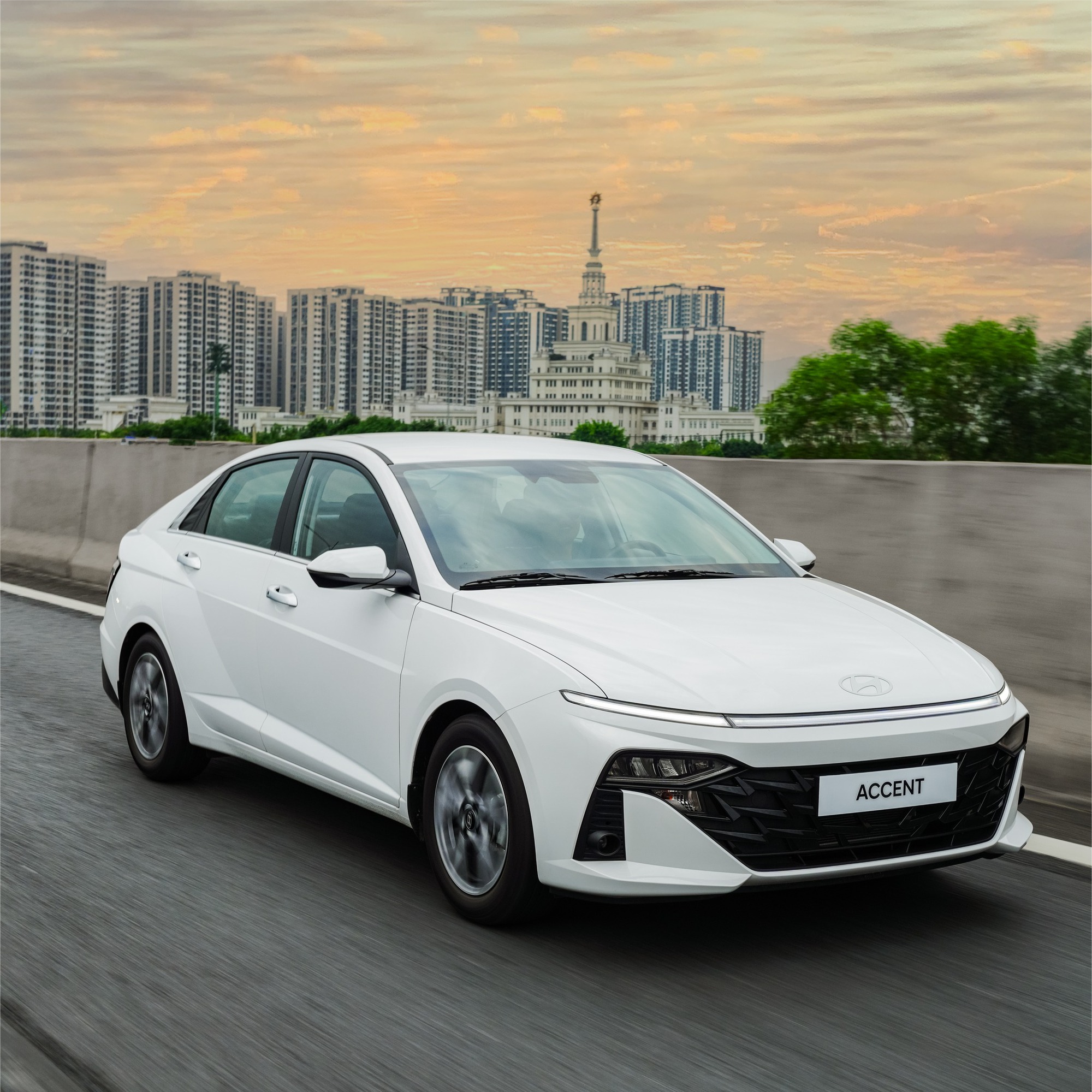 Xe điện rẻ tràn về, Hyundai Accent còn cửa ở tầm 400 triệu đồng? - Ảnh 4