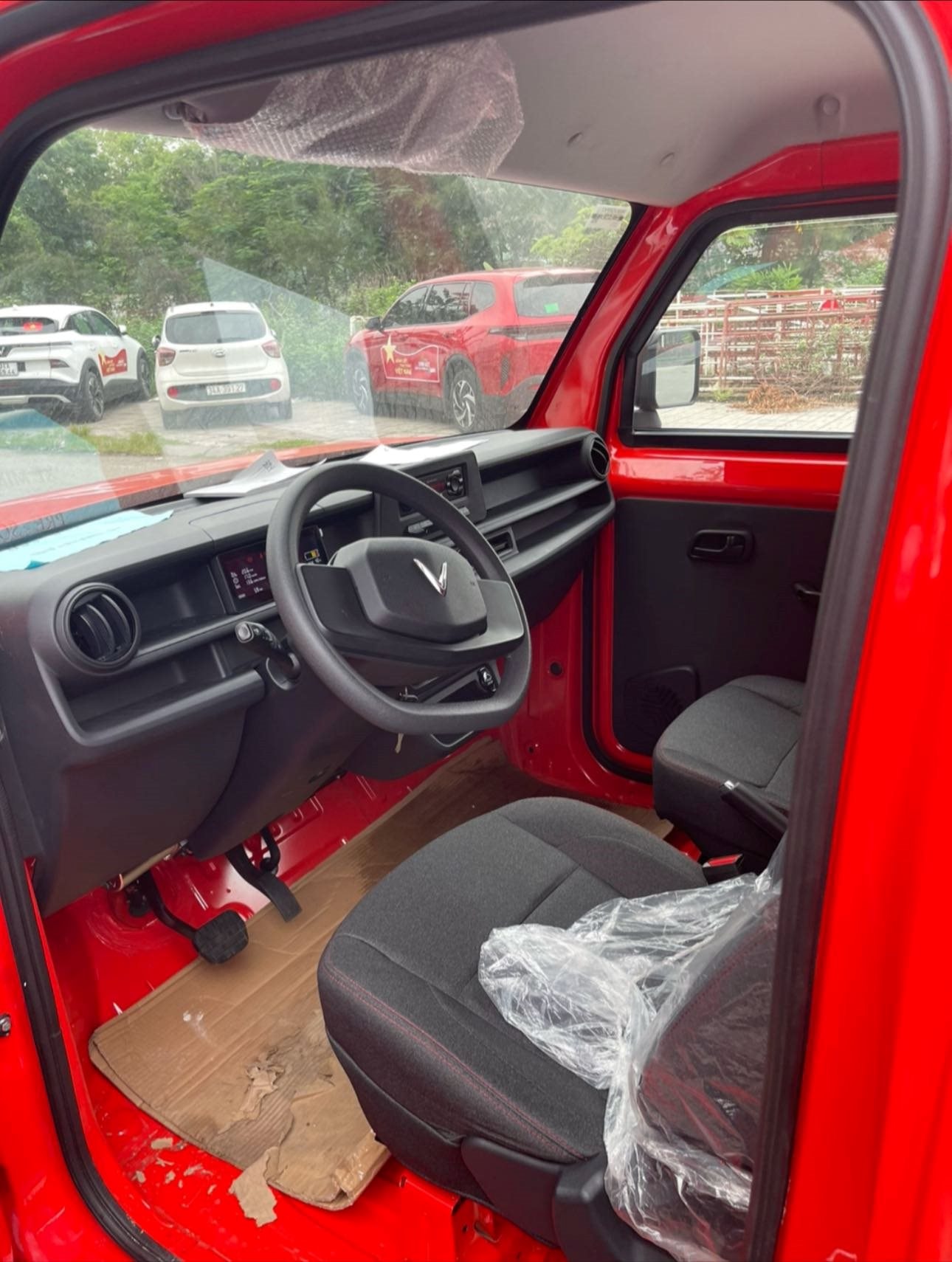 Lần đầu thấy rõ nội thất "xe tải" VinFast - Ảnh 1