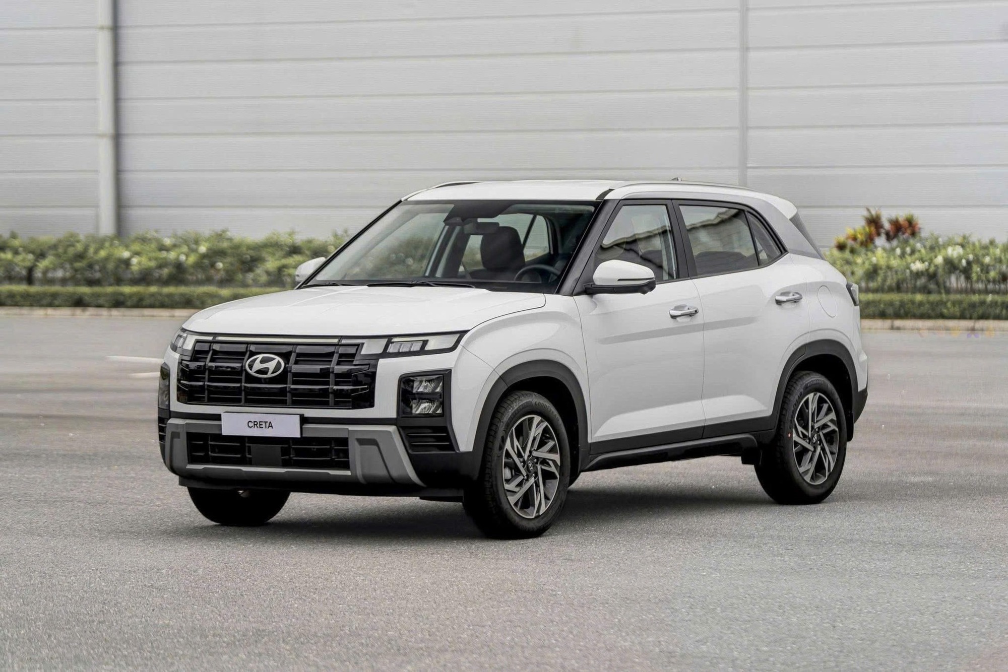 Hyundai Creta giảm giá tới 49 triệu tại đại lý, giá thực tế rẻ ngang SUV hạng A - Ảnh 4
