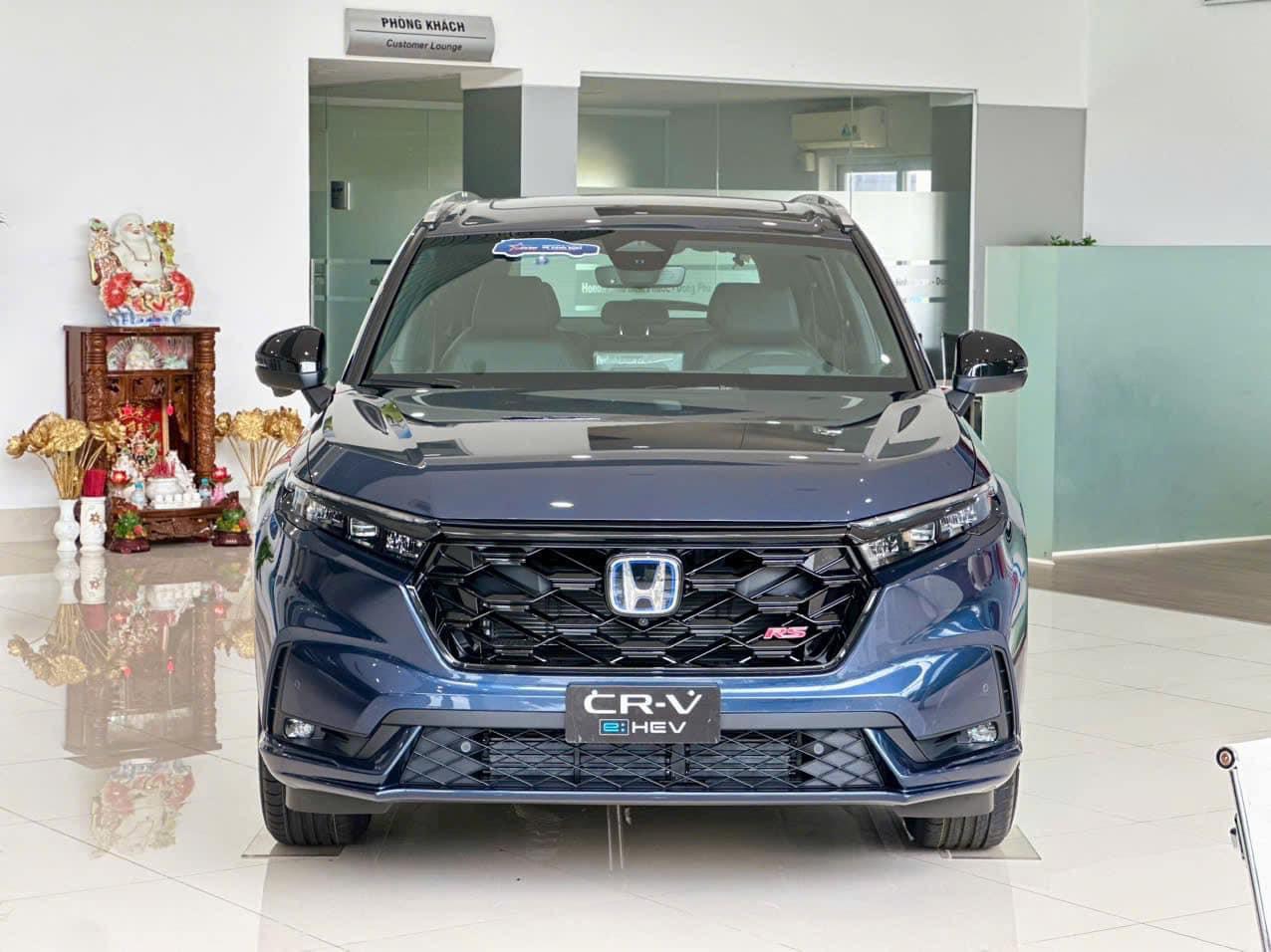 Sắp chuyển sang lắp ráp, Honda CR-V e:HEV RS nhập Thái 'kênh' tới 70 triệu đồng tại đại lý - Ảnh 1