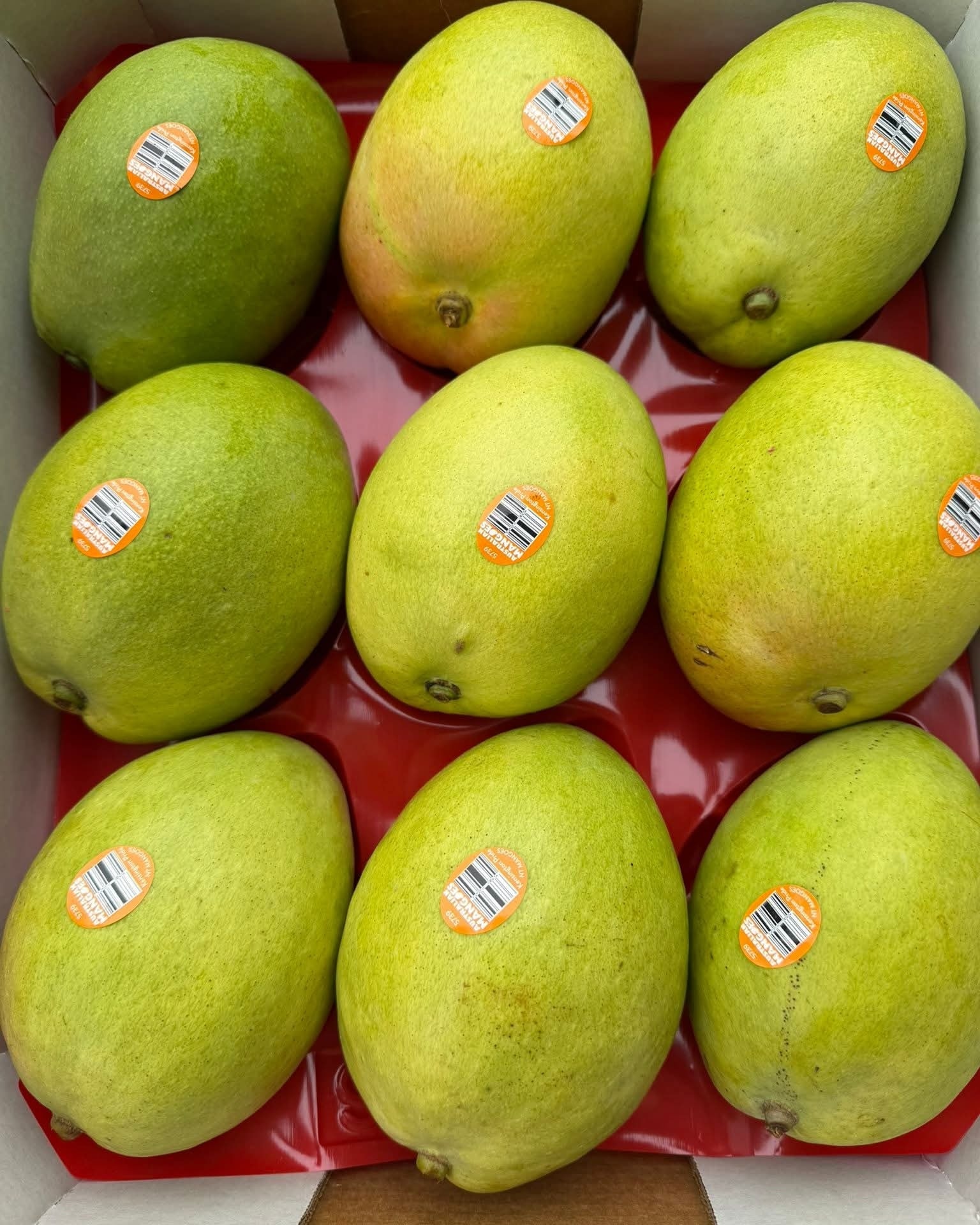 Một loại trái cây nhập khẩu từ Úc về Việt Nam giá hơn nửa triệu đồng/kg, gấp nhiều lần hàng nội - Ảnh 1