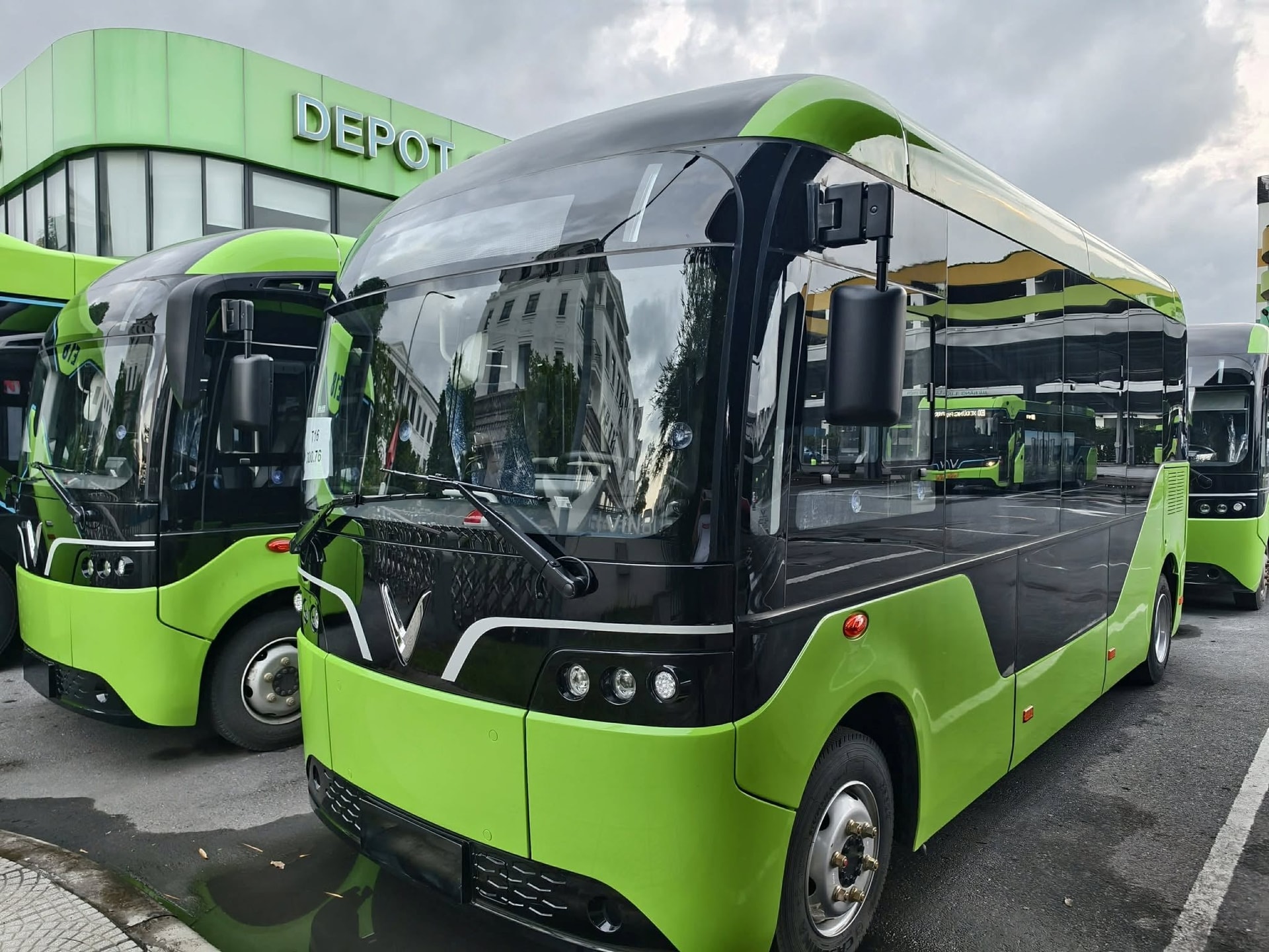 Lộ ảnh chi tiết xe VinFast 'nhỏ xinh' mới tinh sắp chạy đầy đường - Ảnh 2