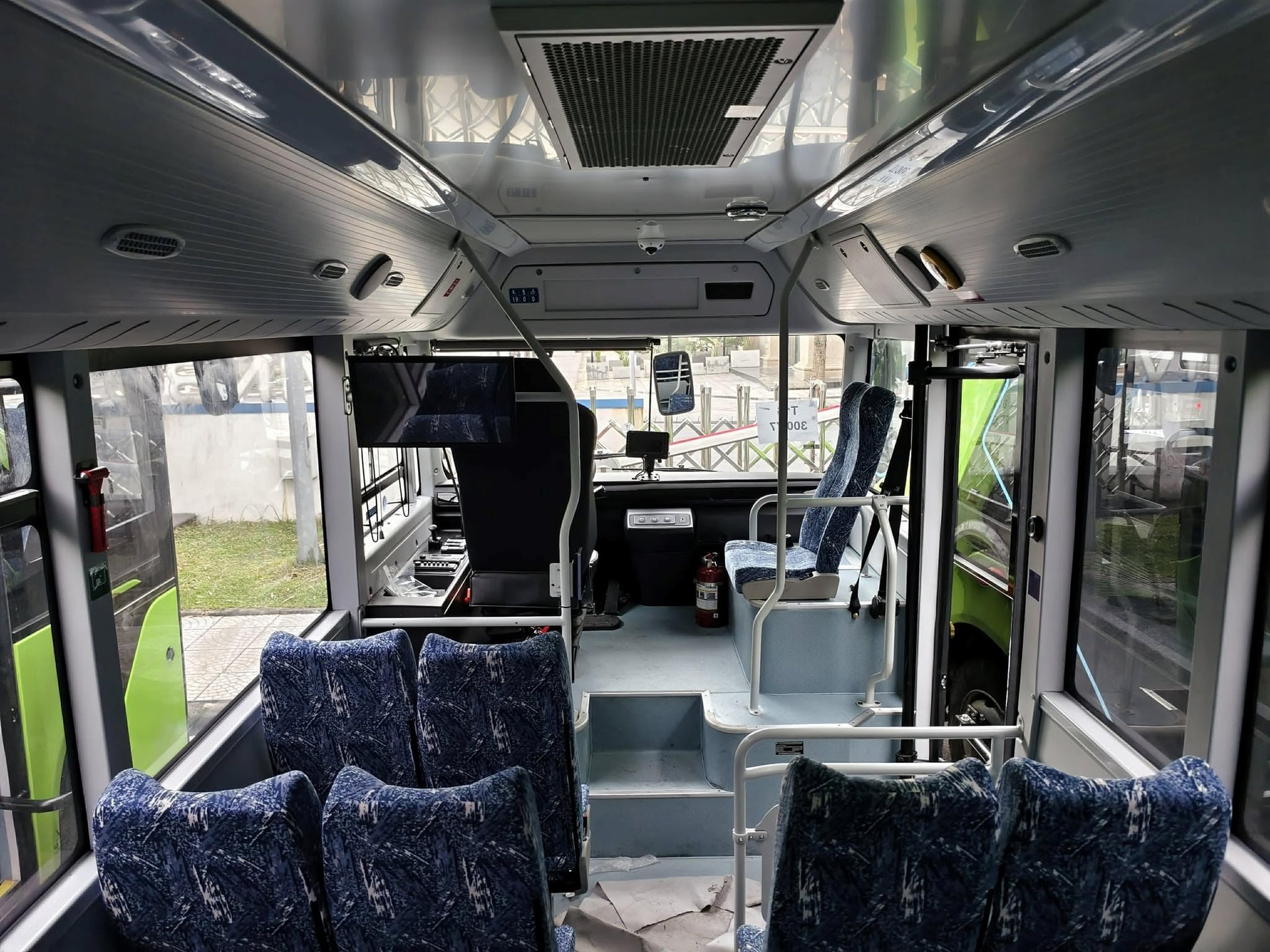 Ra mắt xe chuyên chở học sinh VinFast, không xe nào ở Việt Nam hiện đại bằng: Trang bị những gì? - Ảnh 3