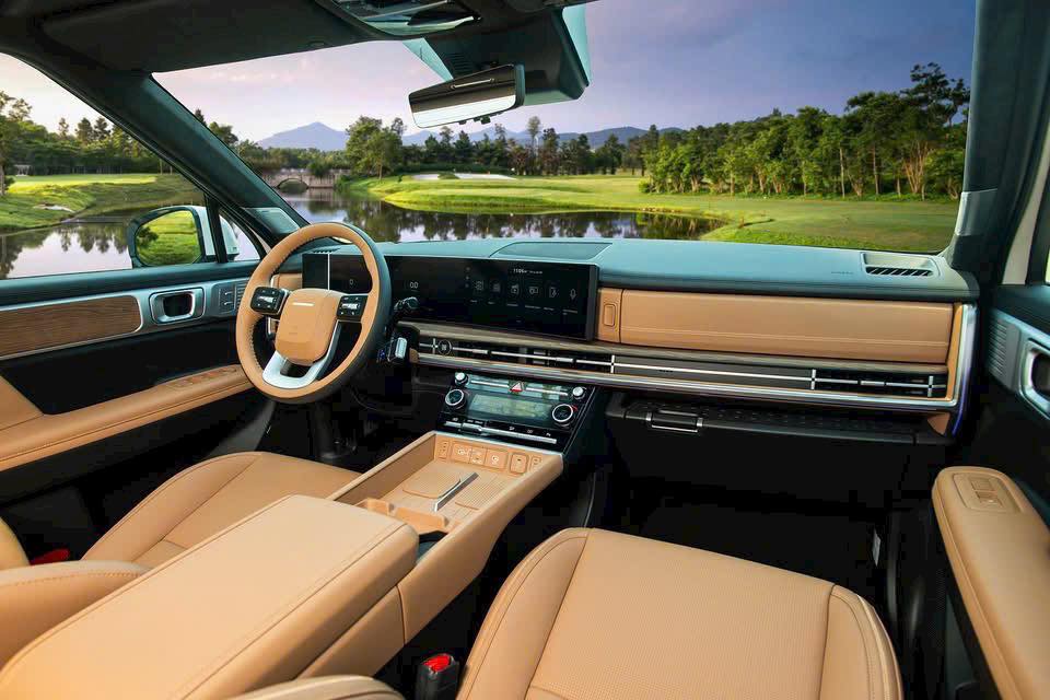 Cầm 1 tỷ đồng mua SUV gầm cao: Santa Fe ưu đãi ‘khủng’ đối đầu chất thực dụng của Fortuner, mu-X và CX-8 - Ảnh 2