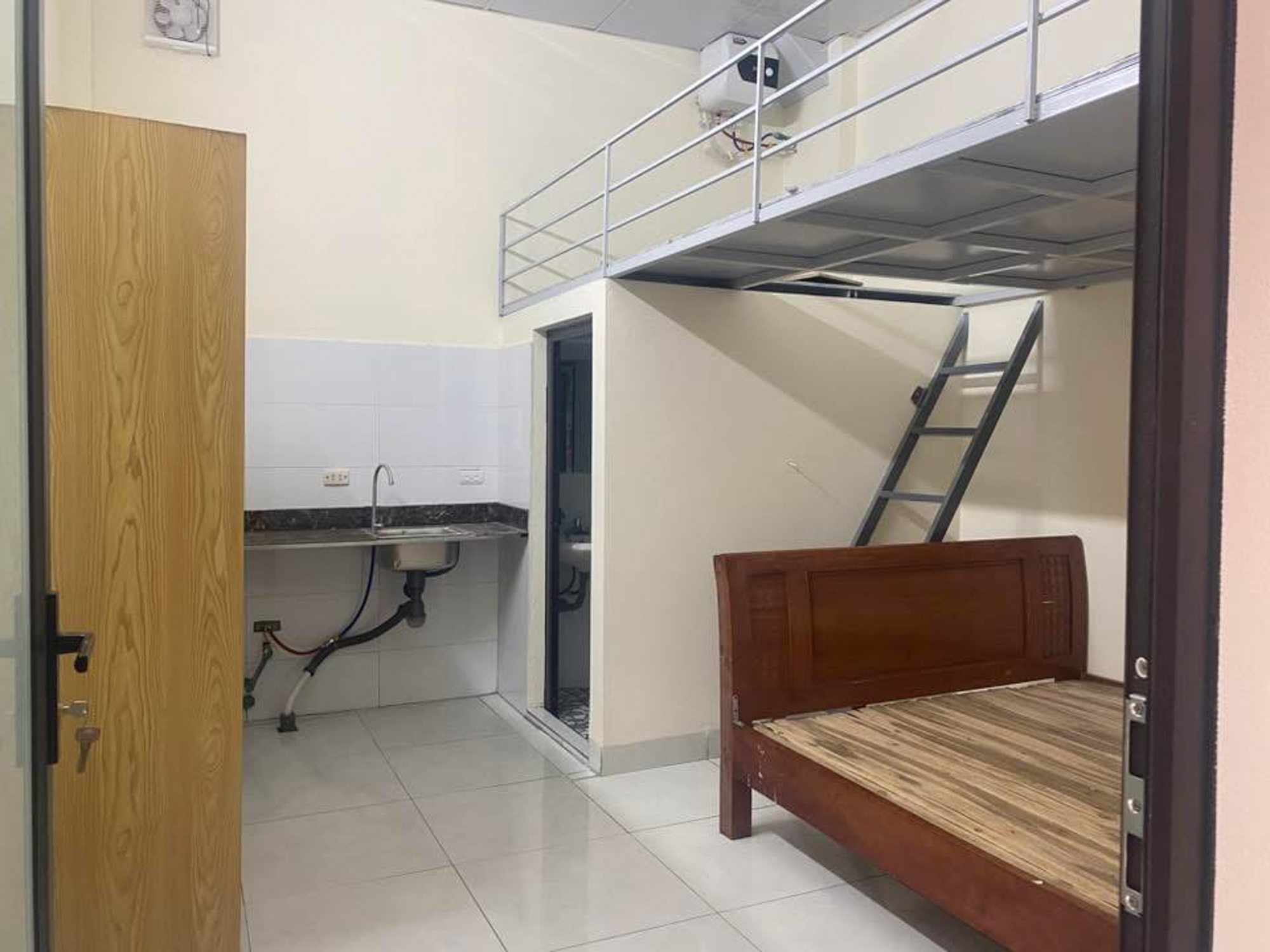 Giá chung cư Hà Nội lên hơn 100 triệu đồng/m2, người lương 5 triệu đang ở đâu? - Ảnh 6