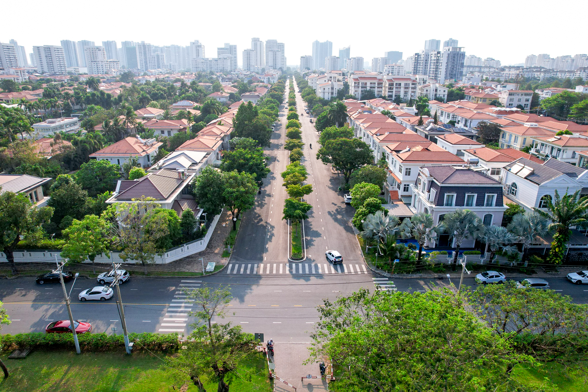 Tàu điện, hàng không và những pha ‘chơi lớn’ của Vingroup, Sun Group để kết nối dự án tỷ USD - Ảnh 10