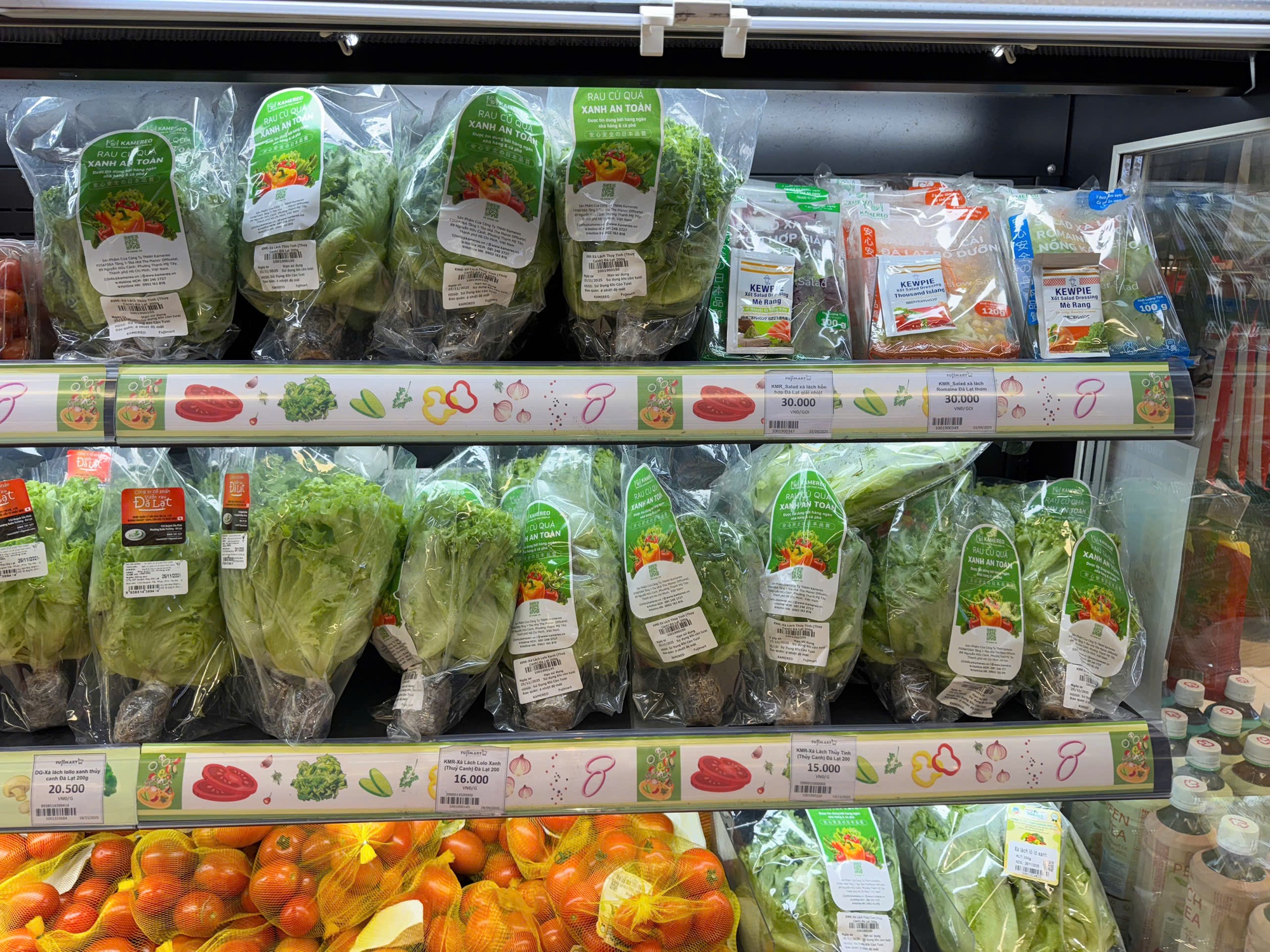 Giá rau xanh Hà Nội vẫn “neo cao” - Ảnh 4