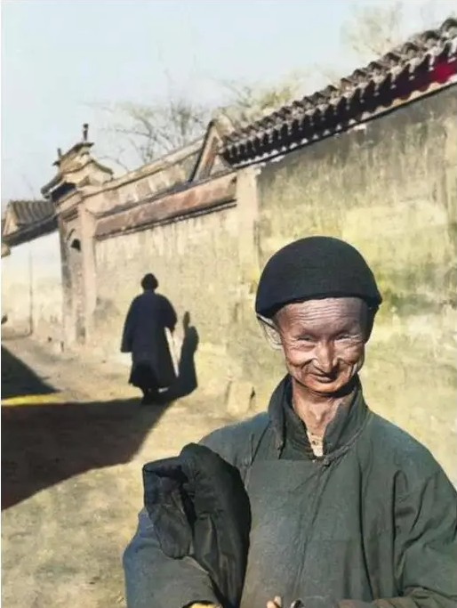 6 bức ảnh hiếm cuối triều Thanh: Chính thất lạnh lùng, thông phòng e dè, diện mạo thái giám gây bất ngờ - Ảnh 4