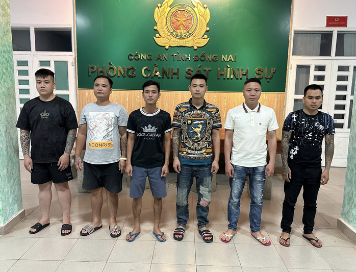 Kêu gọi những ai là nạn nhân của nhóm “Văn Dương” đến công an gần nhất để trình báo - Ảnh 1