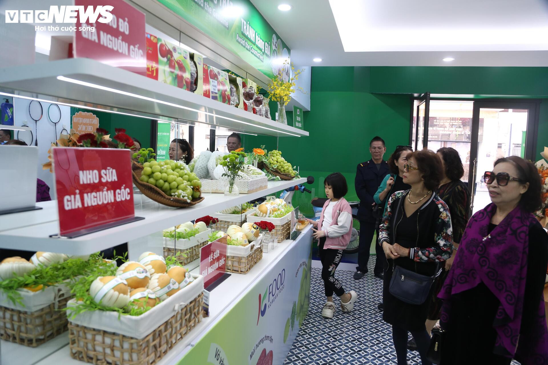 Cận cảnh loạt trái cây 'hot' bị nhái nguồn gốc, lừa người tiêu dùng - Ảnh 2