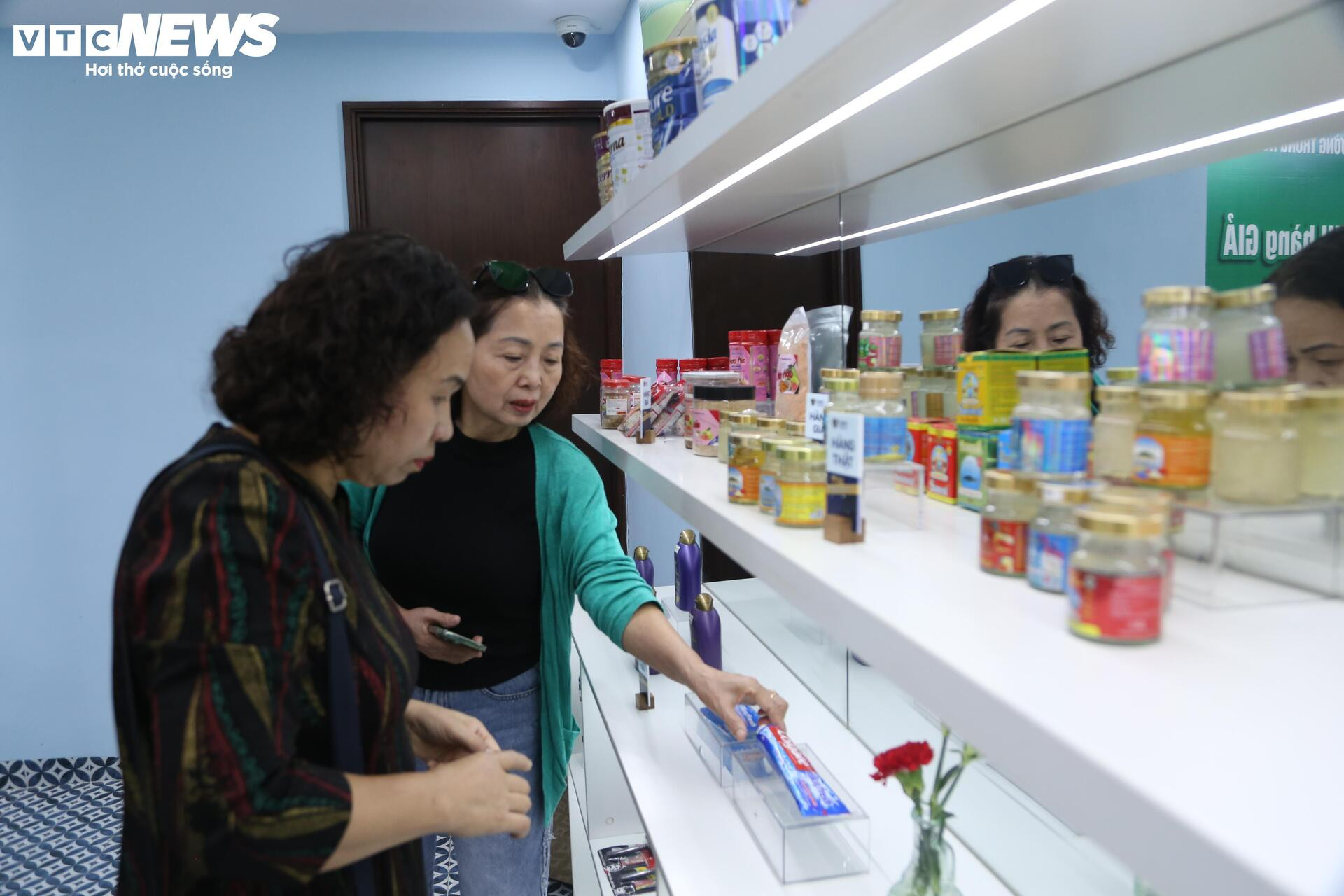 Cận cảnh loạt trái cây 'hot' bị nhái nguồn gốc, lừa người tiêu dùng - Ảnh 1